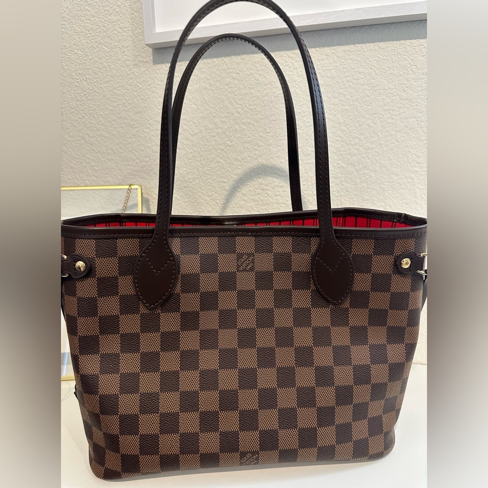Louis Vuitton Neverfull PM